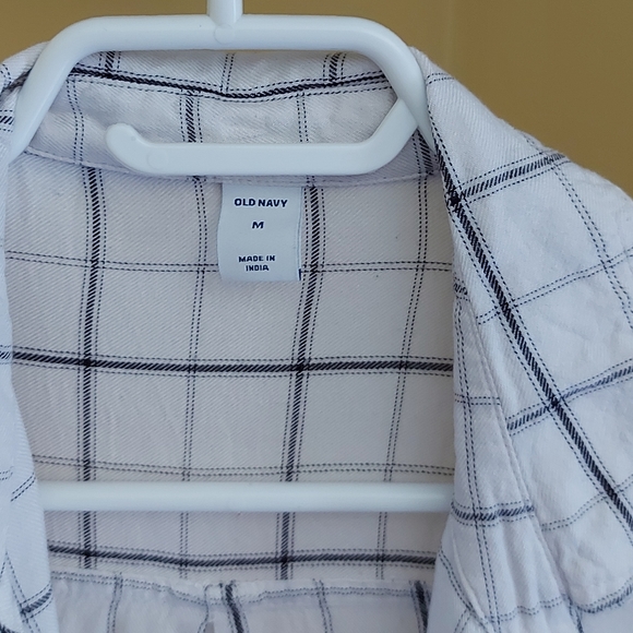 Old Navy Plaid Top - Picture 2 of 6